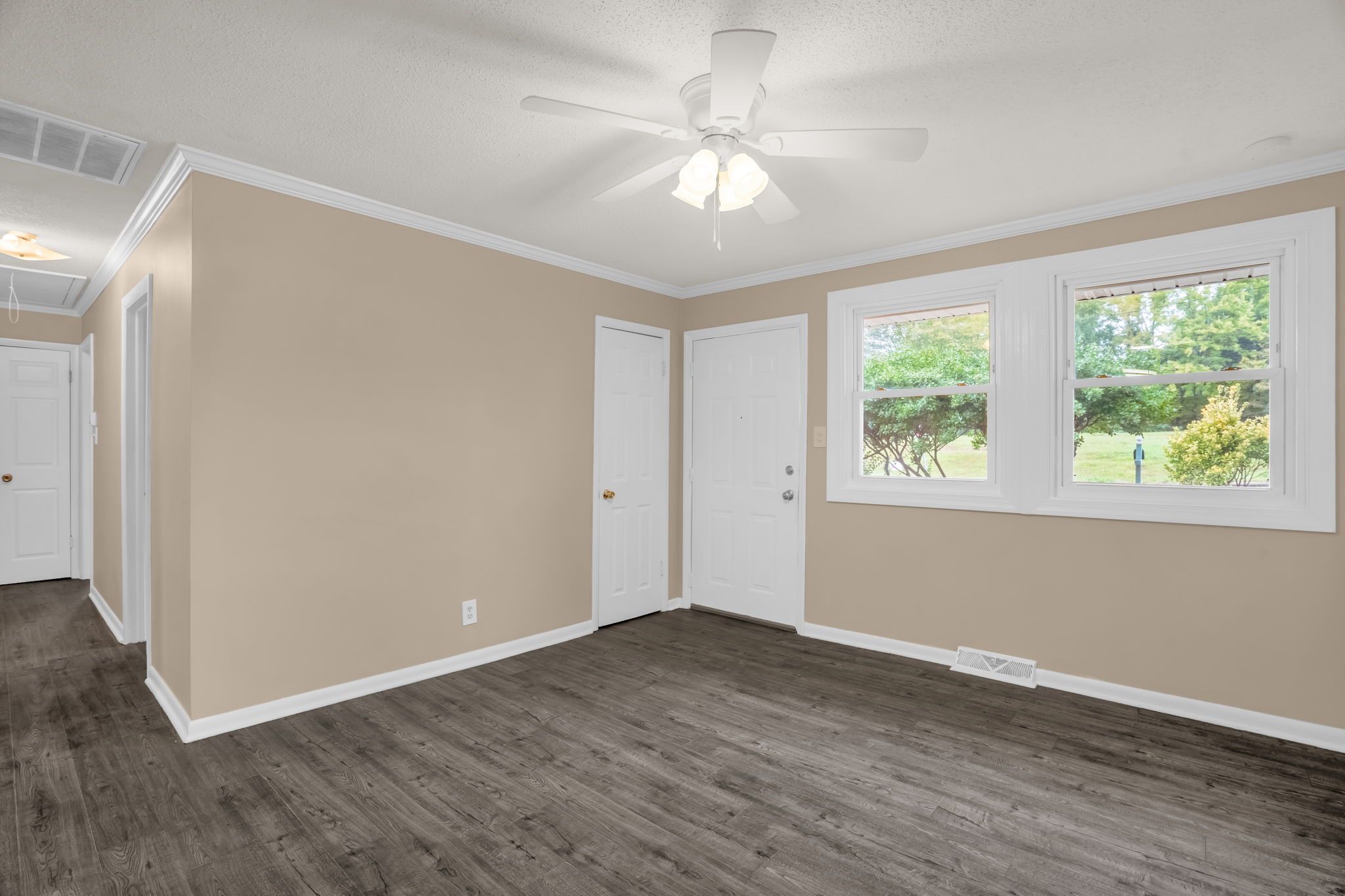 3803 Halifax Rd-7
