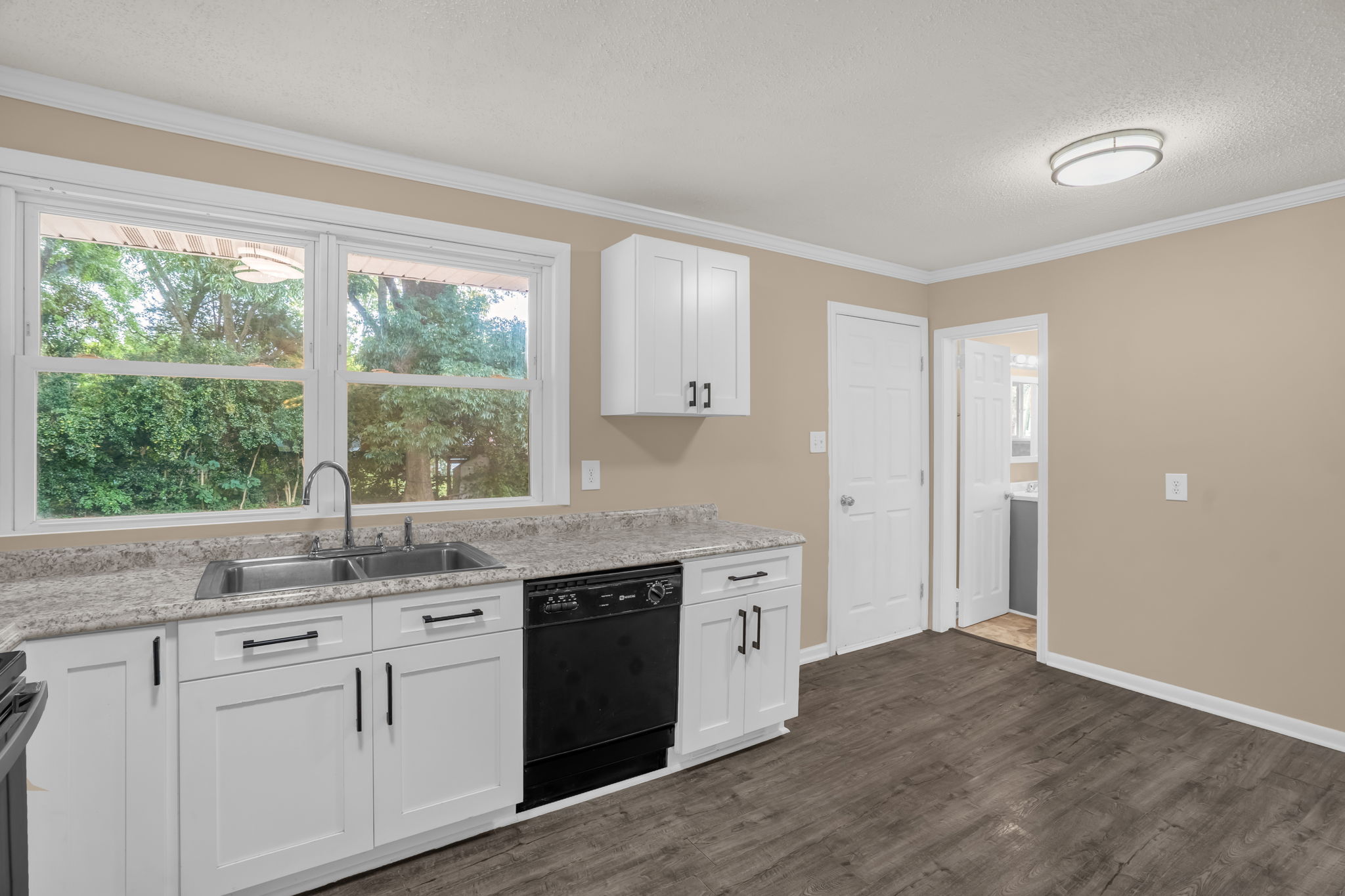 3803 Halifax Rd-11