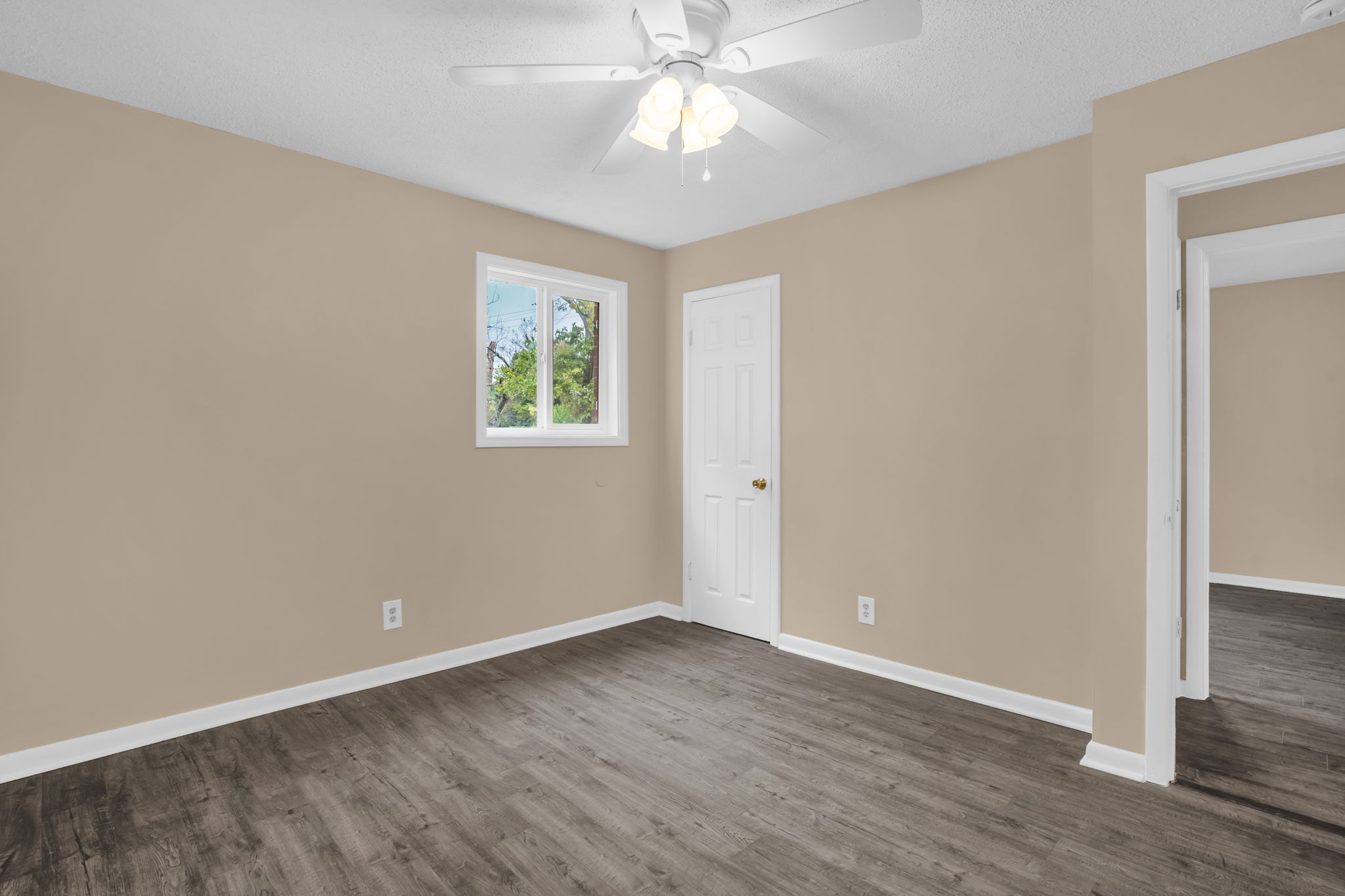 3803 Halifax Rd-18
