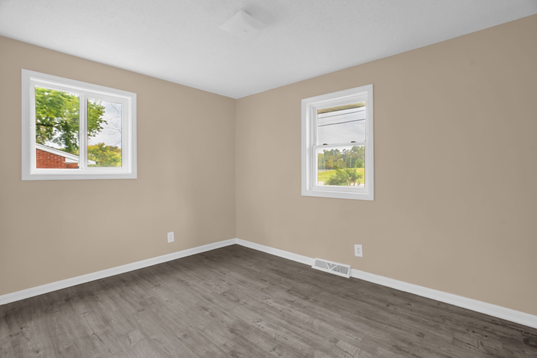 3803 Halifax Rd-21