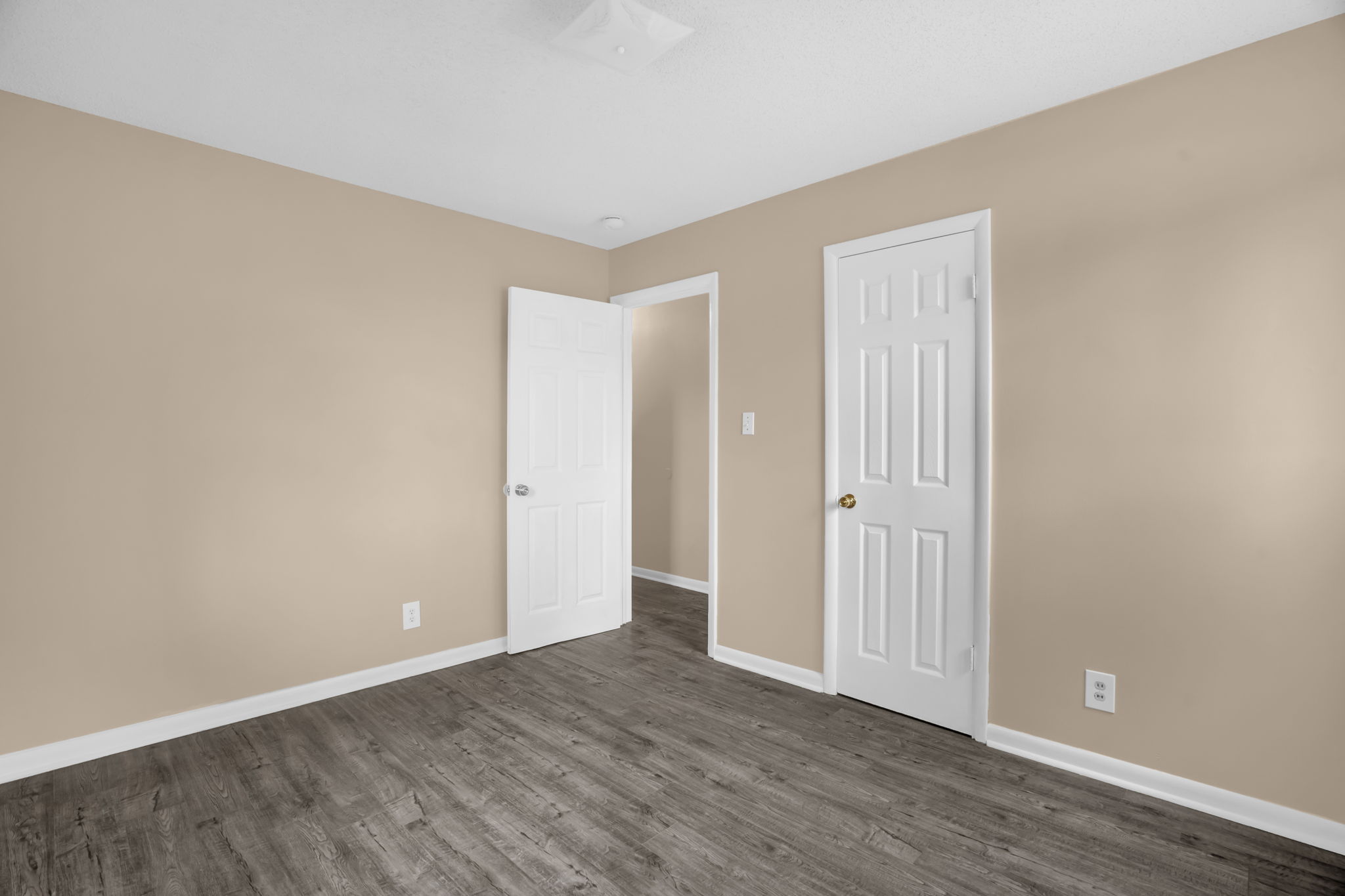 3803 Halifax Rd-23