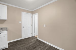 3803 Halifax Rd-15
