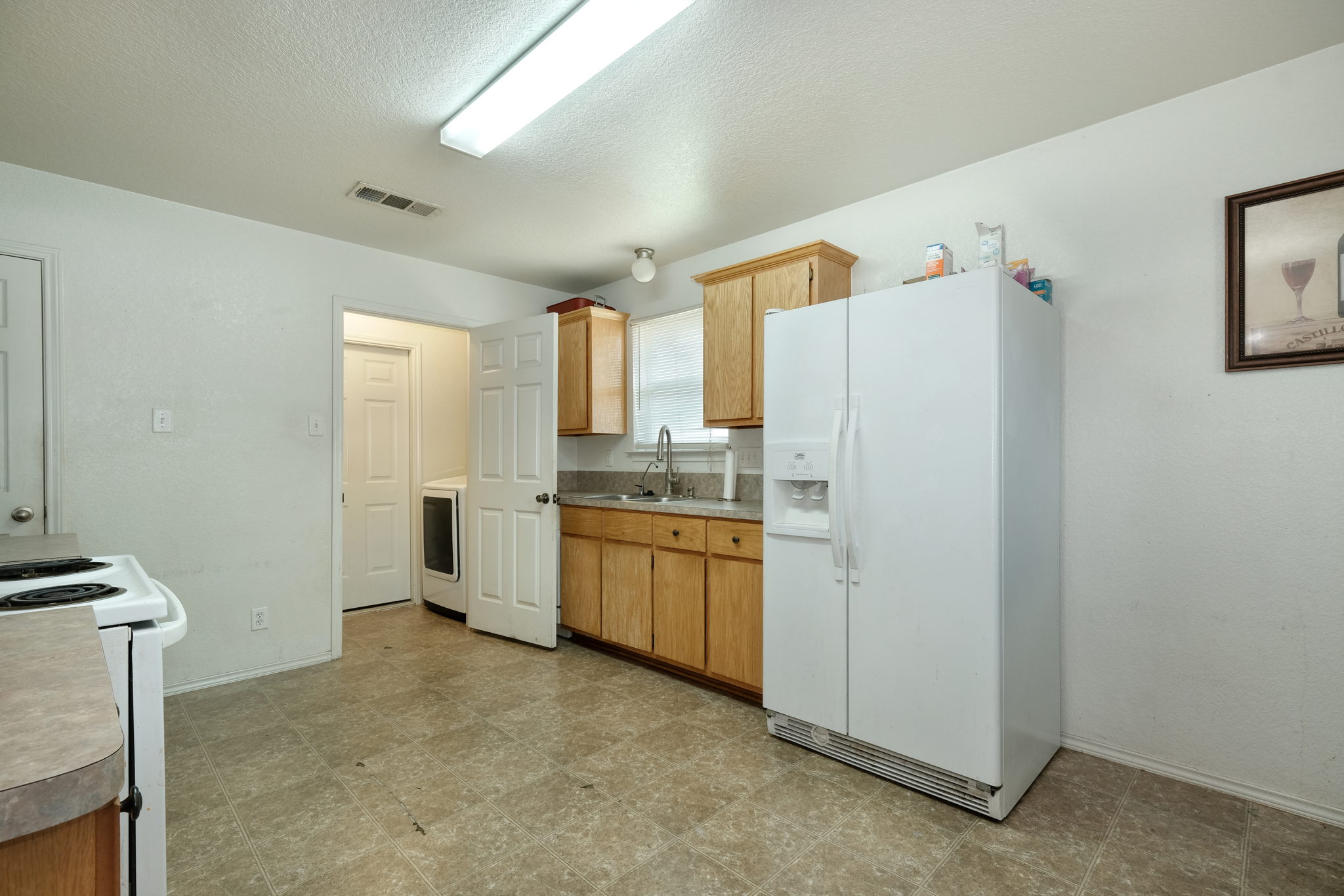 Kitchen/Laundry