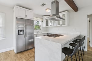 Chamoune Ave-S2312-012.jpg