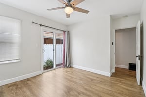 Chamoune Ave-S2312-020.jpg