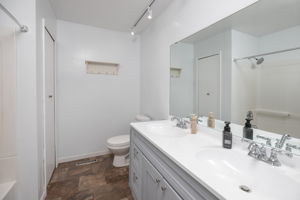 23-Bathroom