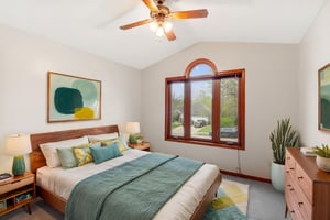 DSC07214 virtually staged.jpeg