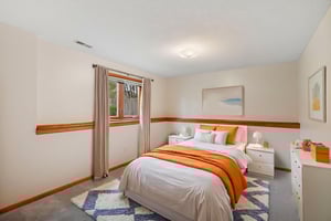 DSC07290 virtually staged.jpeg