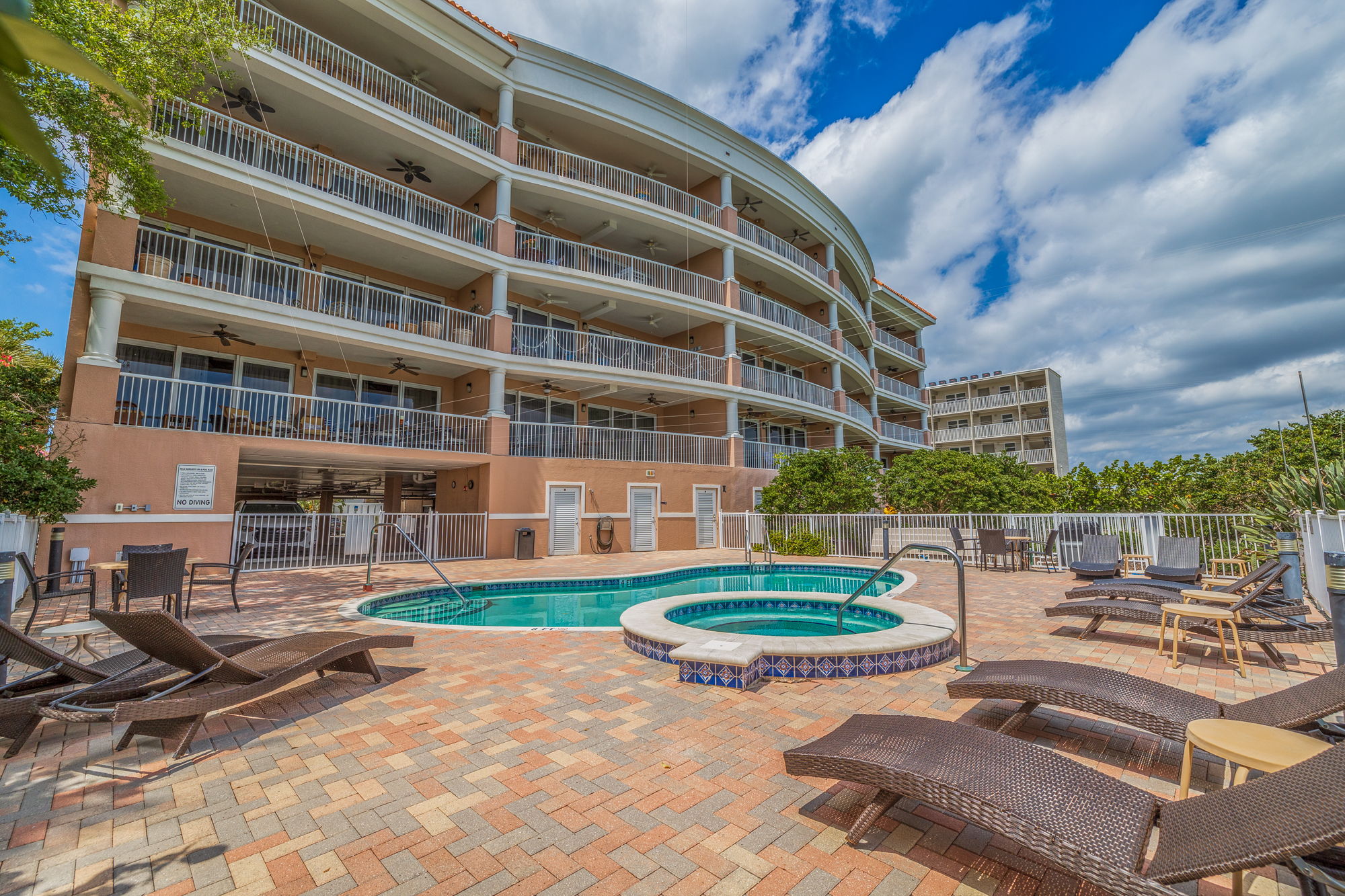 AB3_3805 Gulf Blvd-88