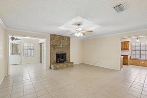 Sunhill Dr-S2808-007.jpg