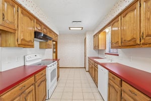 Sunhill Dr-S2808-012.jpg