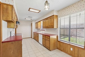 Sunhill Dr-S2808-013.jpg
