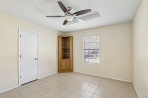 Sunhill Dr-S2808-017.jpg
