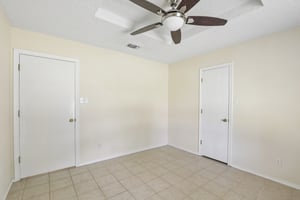 Sunhill Dr-S2808-018.jpg