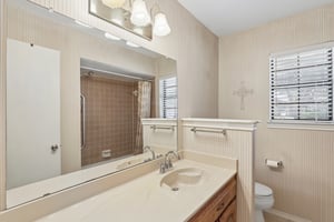 Sunhill Dr-S2808-019.jpg