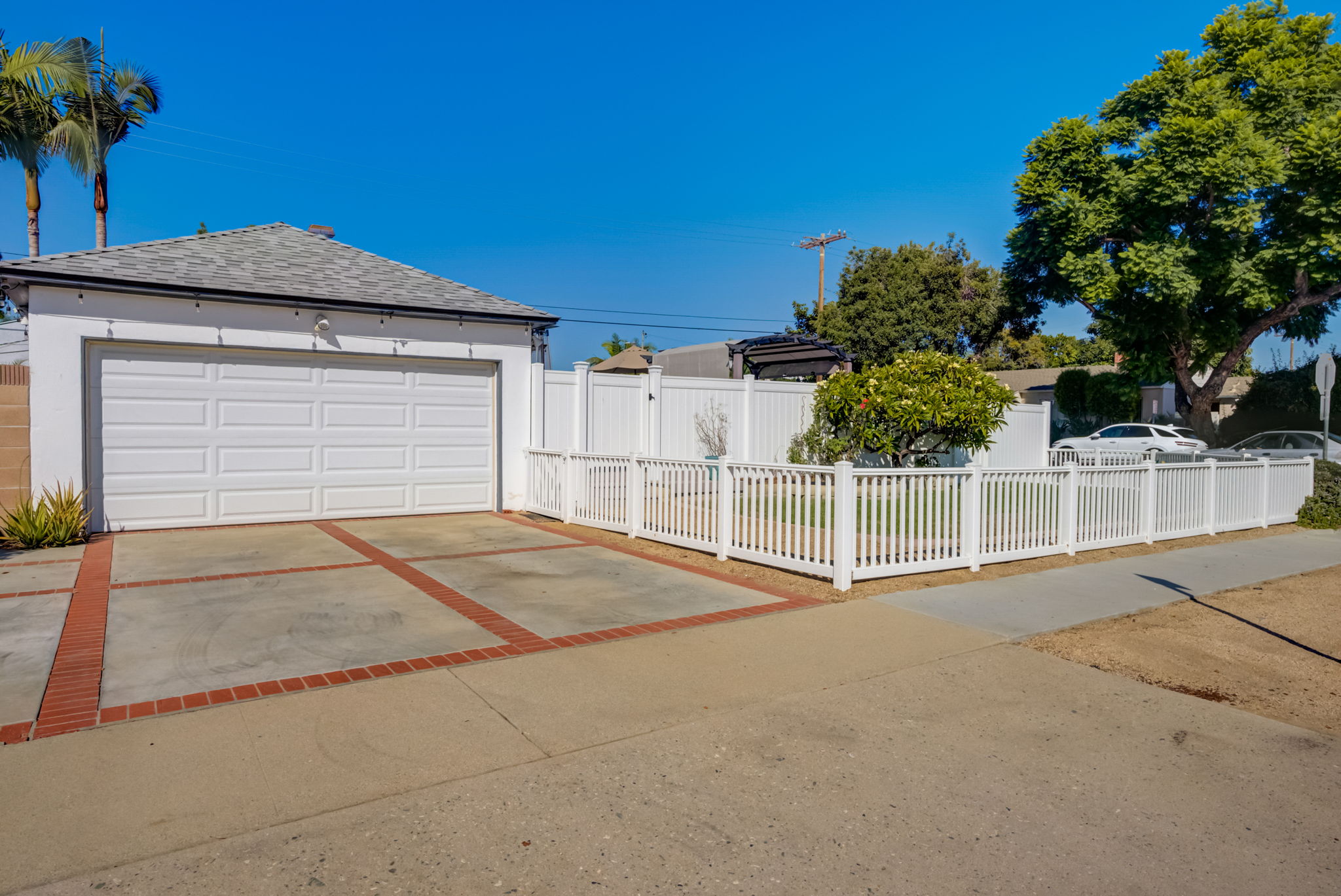  Chatwin Ave -002
