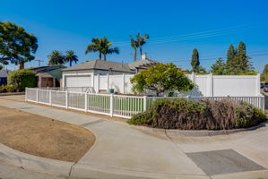  Chatwin Ave -003