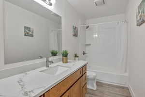042_38072 Woodruff Dr 