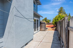 050_38072 Woodruff Dr 