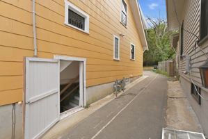  Photo 33