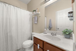  Photo 32