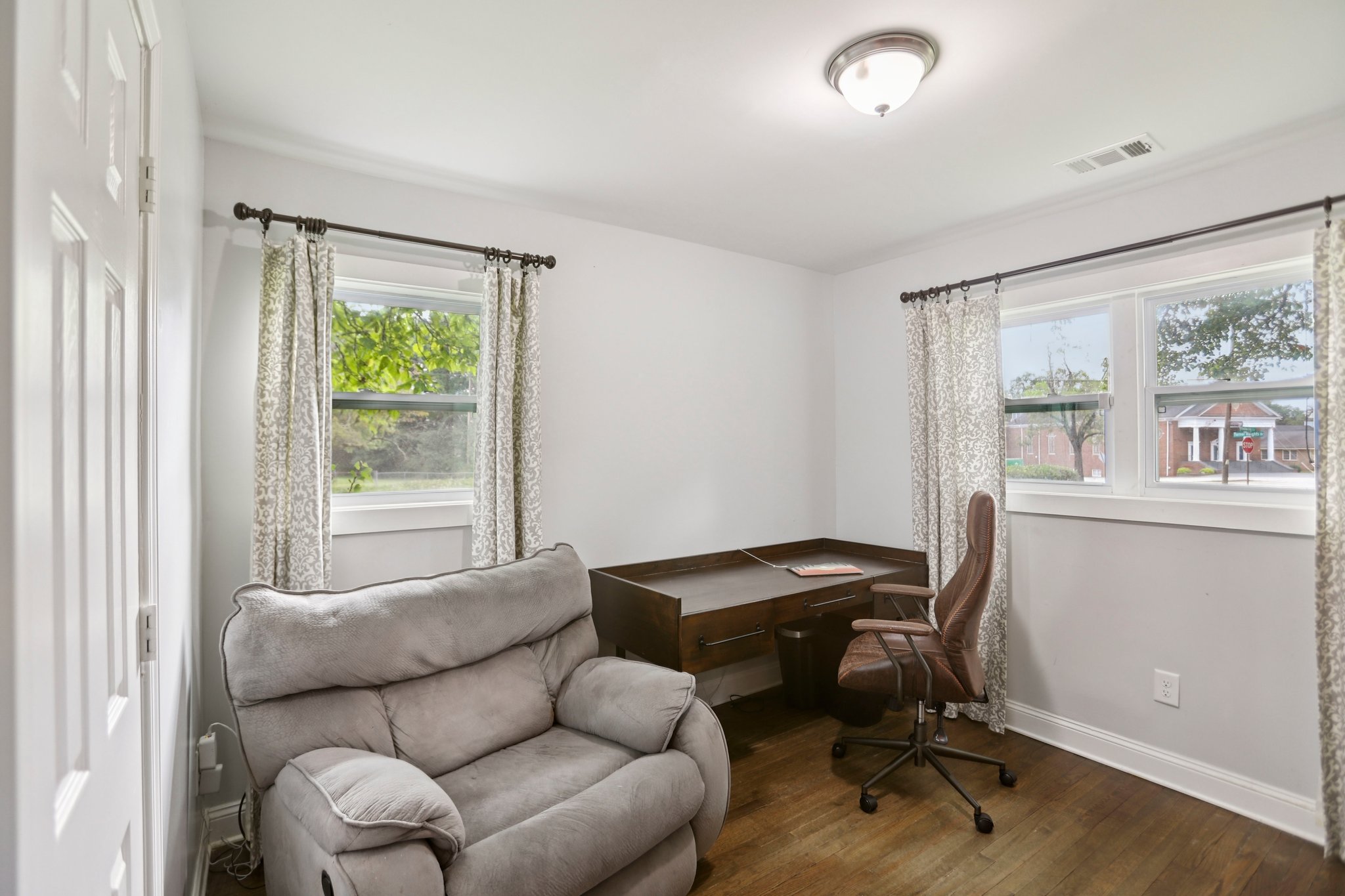 Turner Heights Dr-S1308-014.jpg