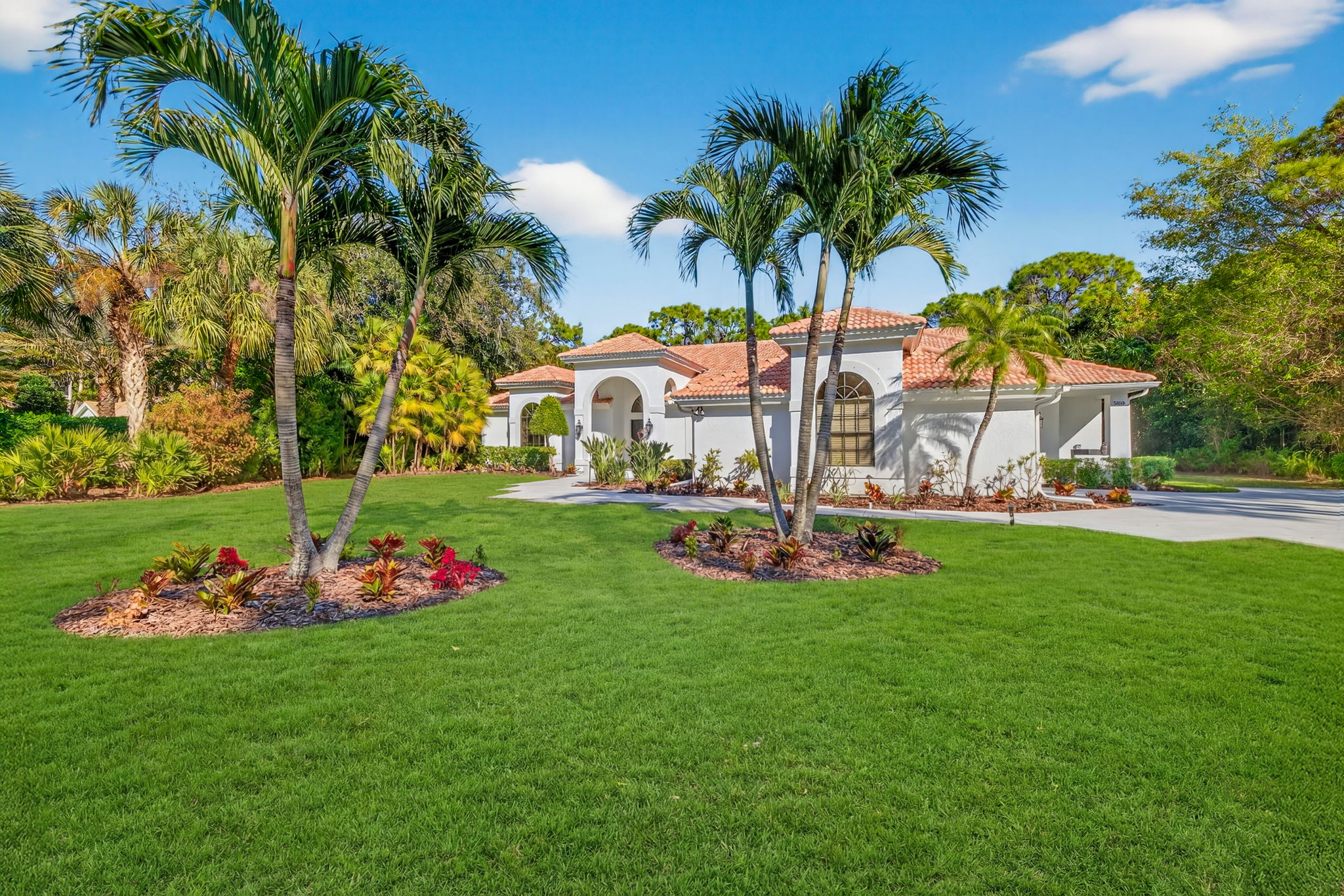 Front Exterior 3 of 4