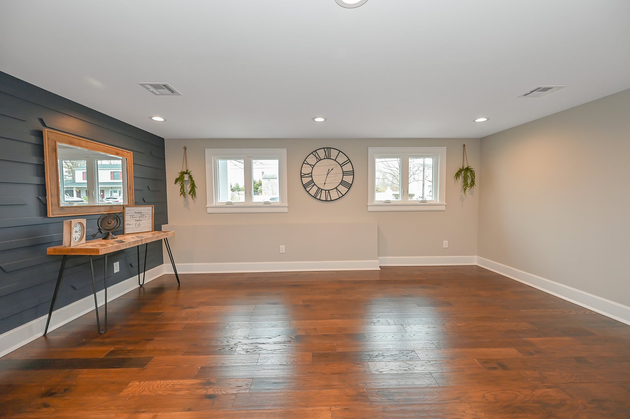 381 Garden St, West Islip, NY 11795, US Photo 43