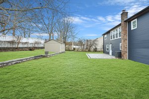 381 Garden St, West Islip, NY 11795, US Photo 6