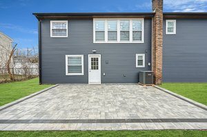 381 Garden St, West Islip, NY 11795, US Photo 4