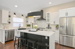 381 Garden St, West Islip, NY 11795, US Photo 17