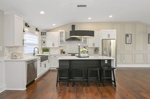 381 Garden St, West Islip, NY 11795, US Photo 16