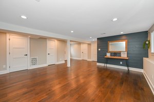 381 Garden St, West Islip, NY 11795, US Photo 44