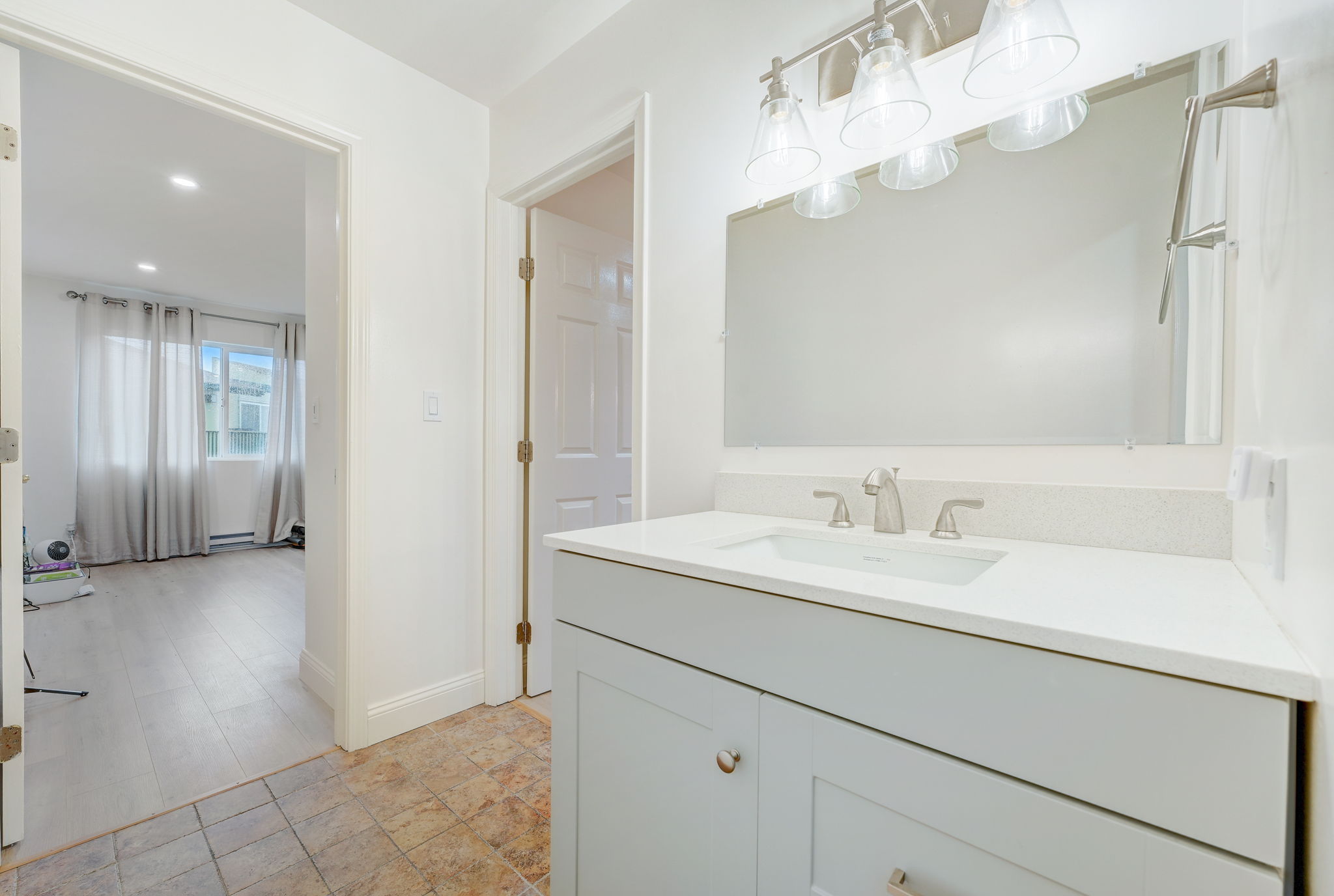 Half Moon Ln-029