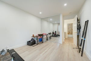 Half Moon Ln-028