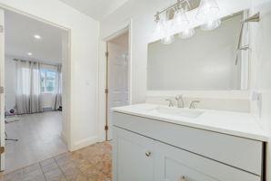 Half Moon Ln-029