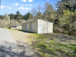  Photo 40