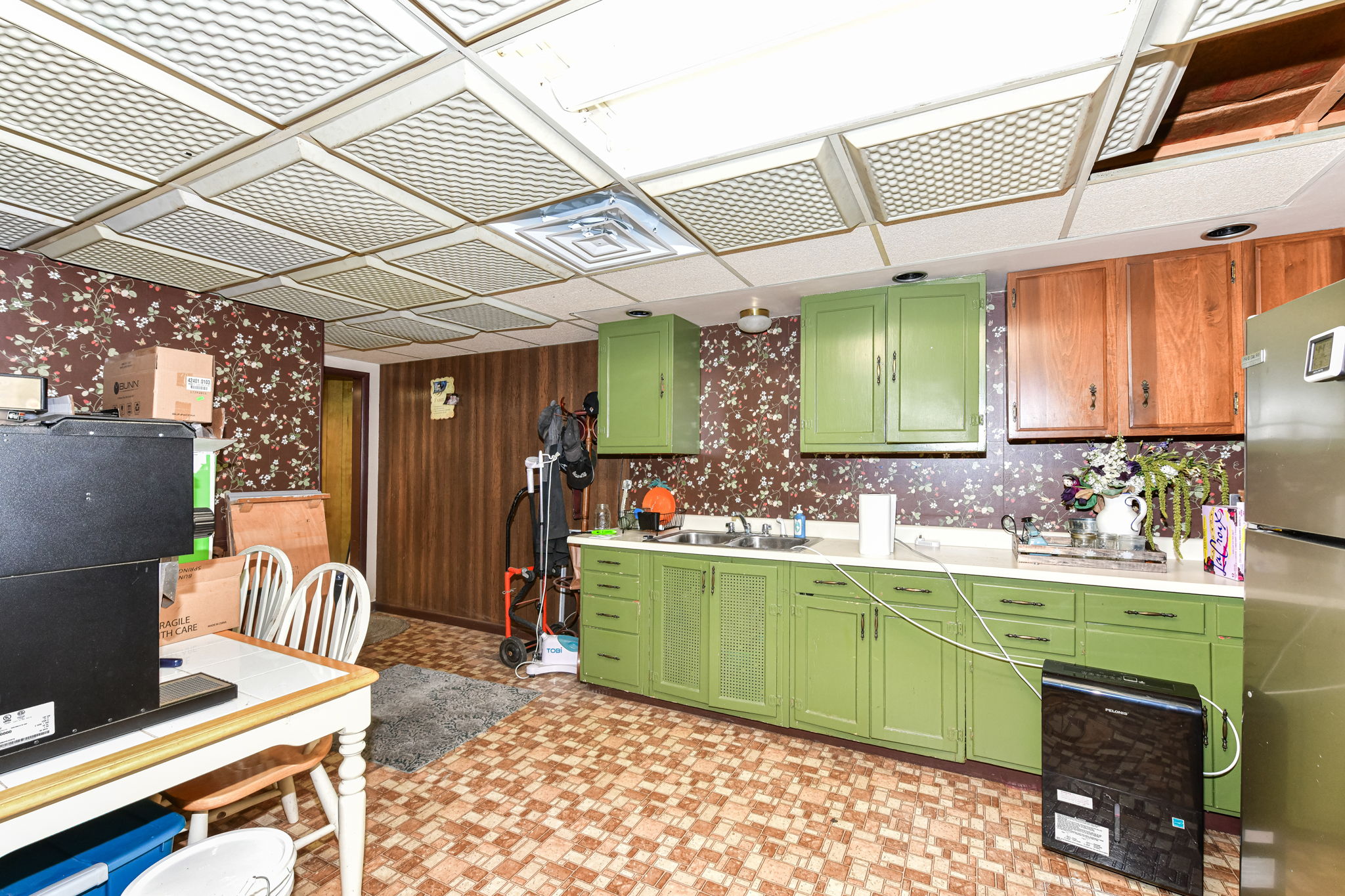 Bonus Room w/Kitchenette