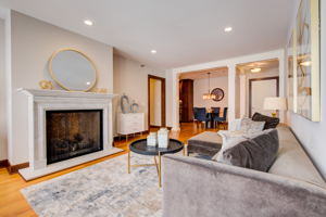 LIVINGROOM
