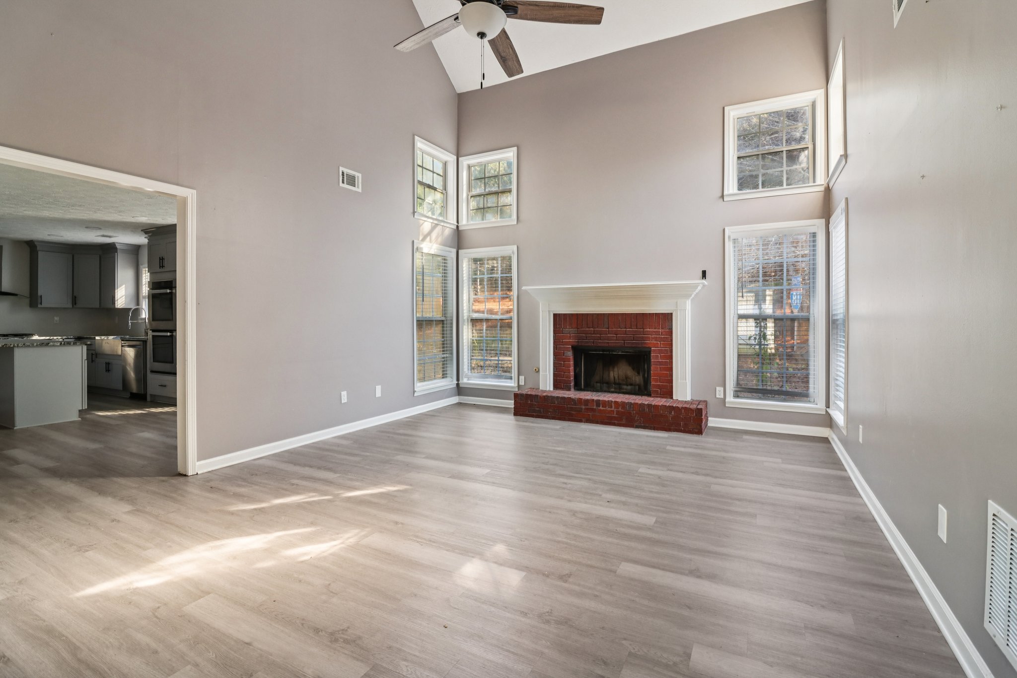 Weeping Willow Ln-S1112-012.jpg