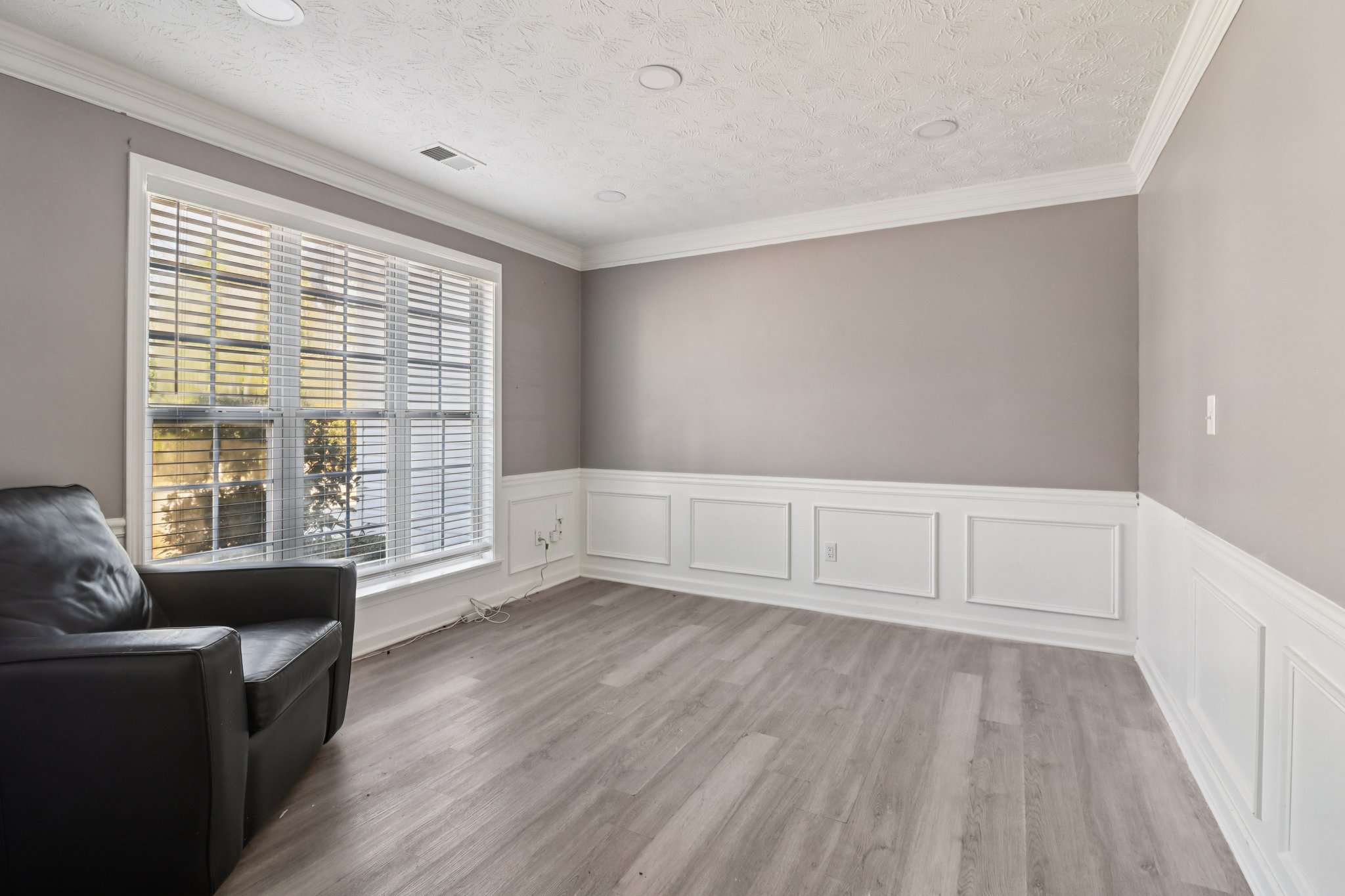 Weeping Willow Ln-S1112-020.jpg