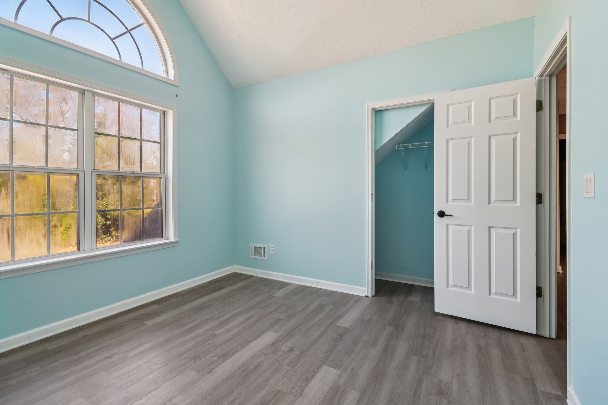 Weeping Willow Ln-S1112-033.jpg