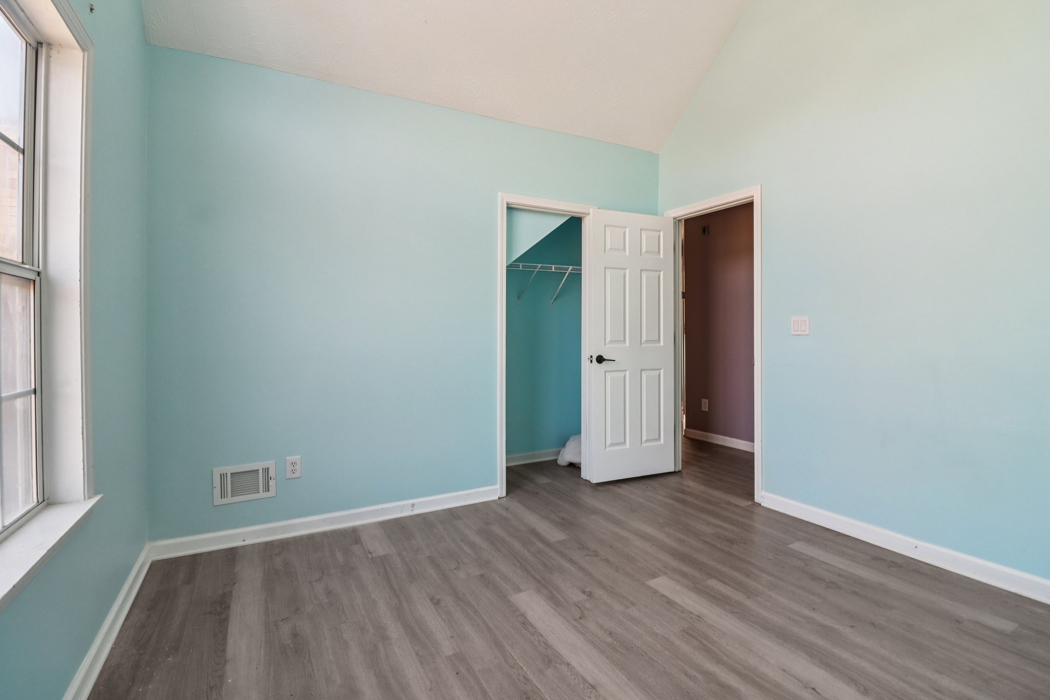 Weeping Willow Ln-S1112-034.jpg