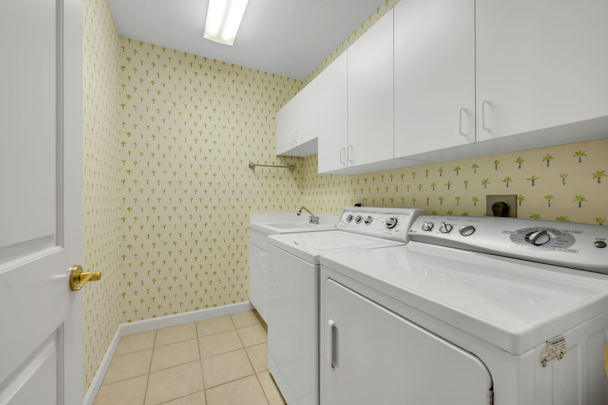 Laundry Room off of the kitchen
