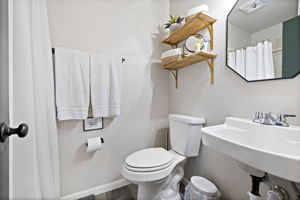  Photo 35
