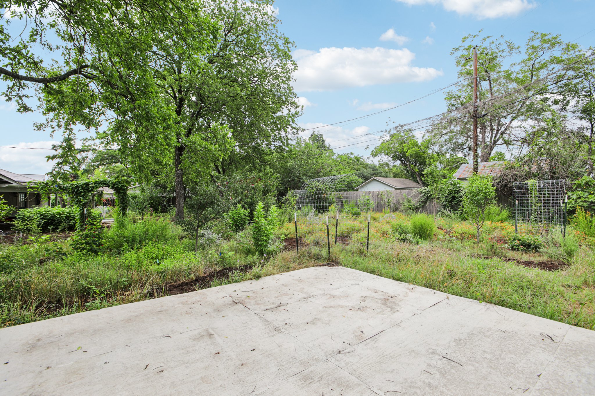 Byron Dr-1306-032.jpg