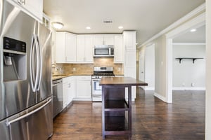 Byron Dr-1306-013.jpg