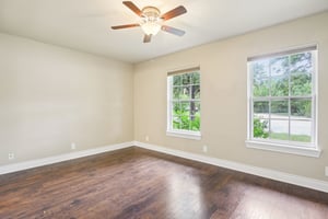 Byron Dr-1306-015.jpg