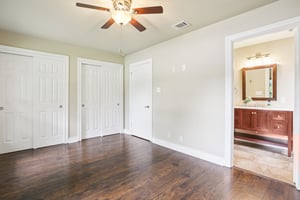 Byron Dr-1306-017.jpg
