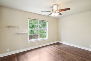 Byron Dr-1306-022.jpg
